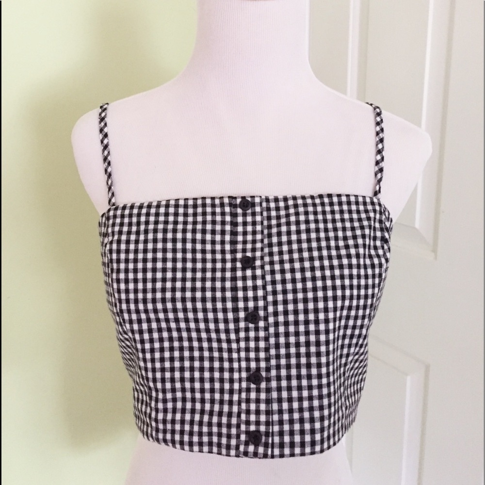 gingham / checkered crop top with buttons